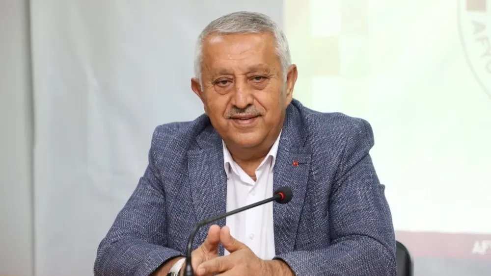Eski Belediye Başkanı Mehmet Zeybek