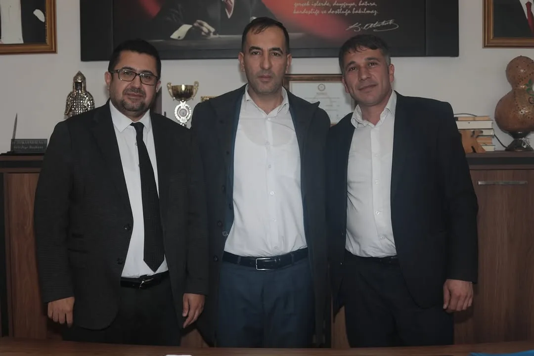 Sinanpaşa İlçe Müftüsü Belediye Başkanı Ali Baran'ı Ziyaret Etti