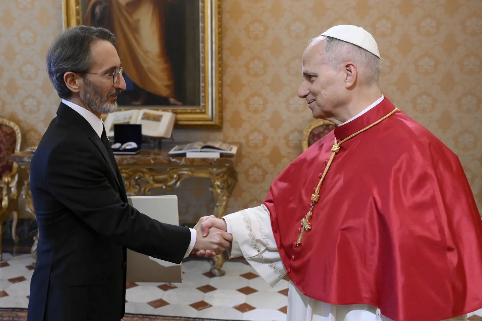 Türkiye'nin Vatikan Büyükelçisi Papalığa Atandı