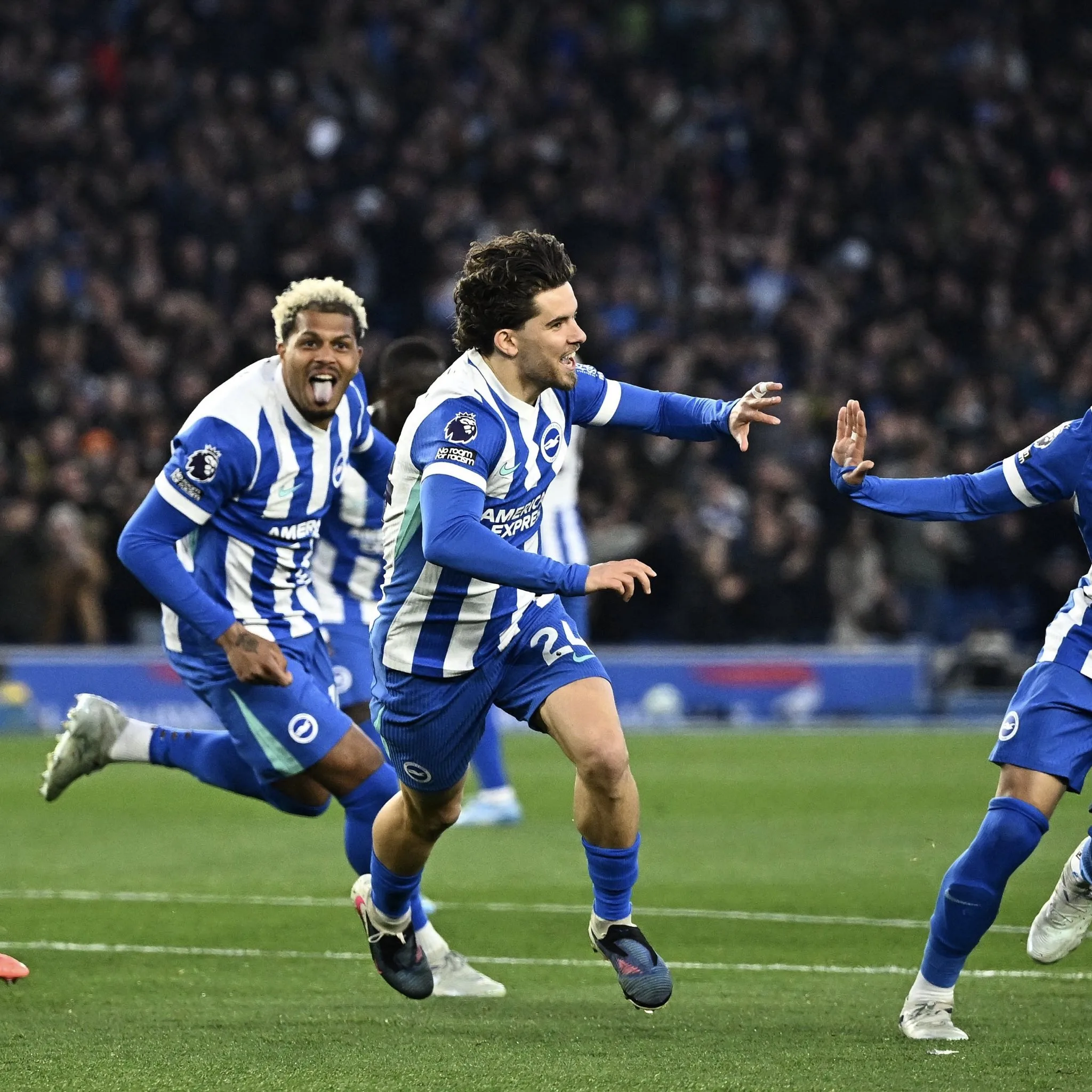 Ferdi Kadıoğlu, Brighton'da gol atarak dikkat çekti