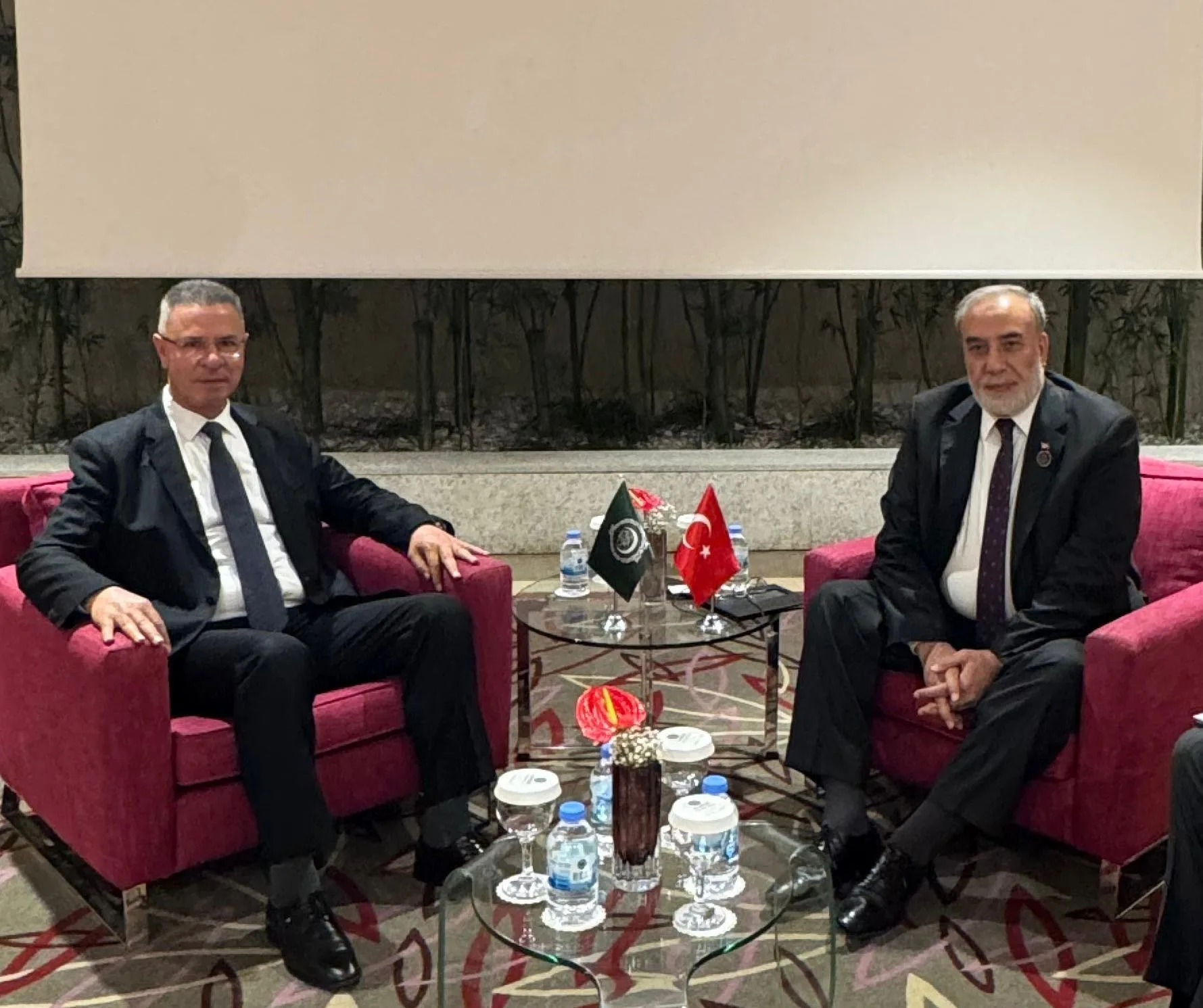 Musa Kulaklıkaya, ADF2026'da uluslararası temaslarda bulundu