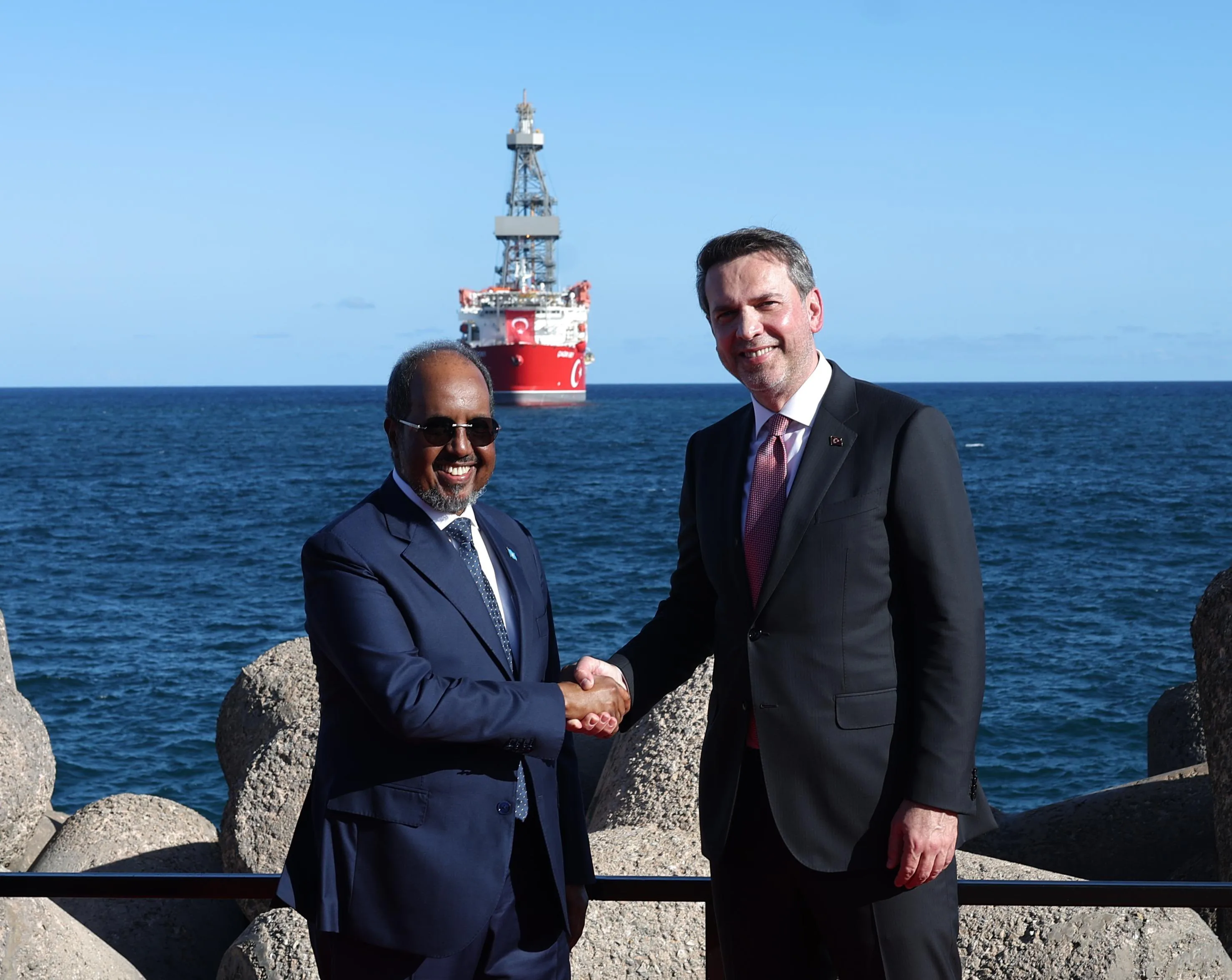 Bakan Bayraktar, Somali'de Geminin Karşılama Törenine Katıldı