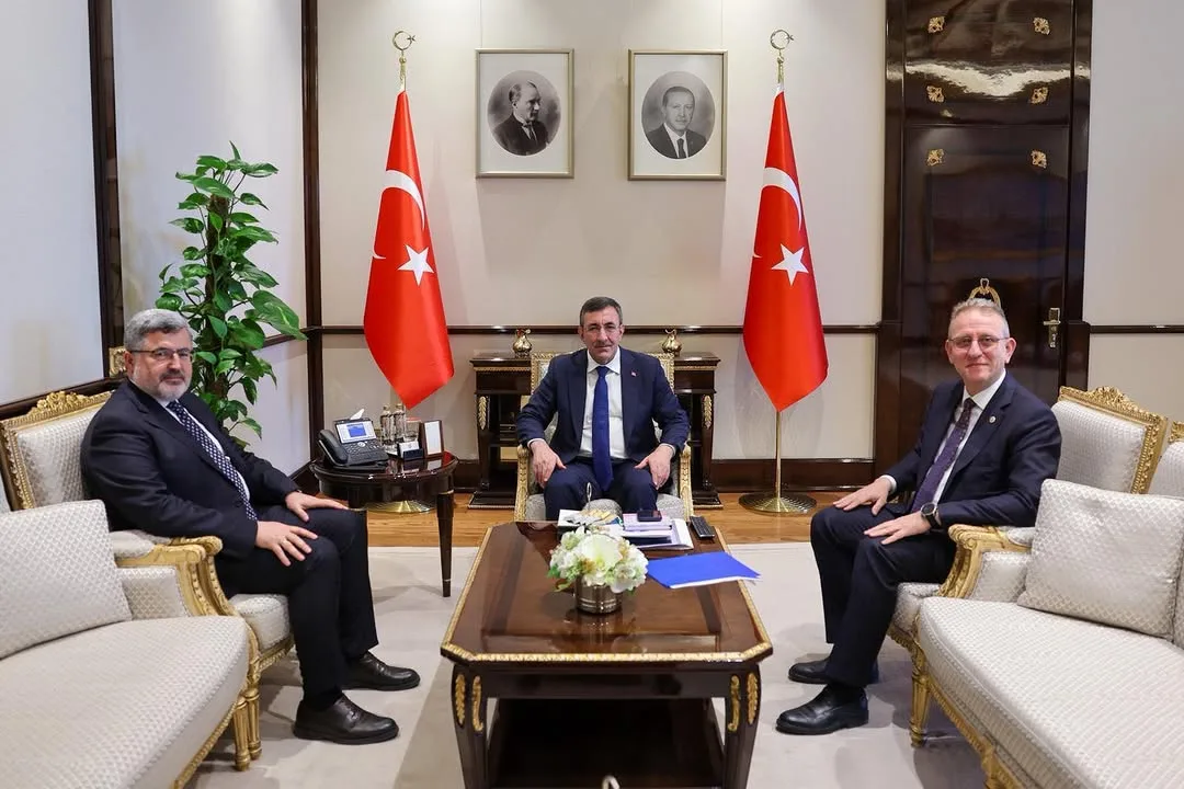 Ak Parti Afyonkarahisar Milletvekili Ali Özkaya, Cumhurbaşkanı Yardımcısı Cevdet Yılmaz'ı Ziyaret Etti