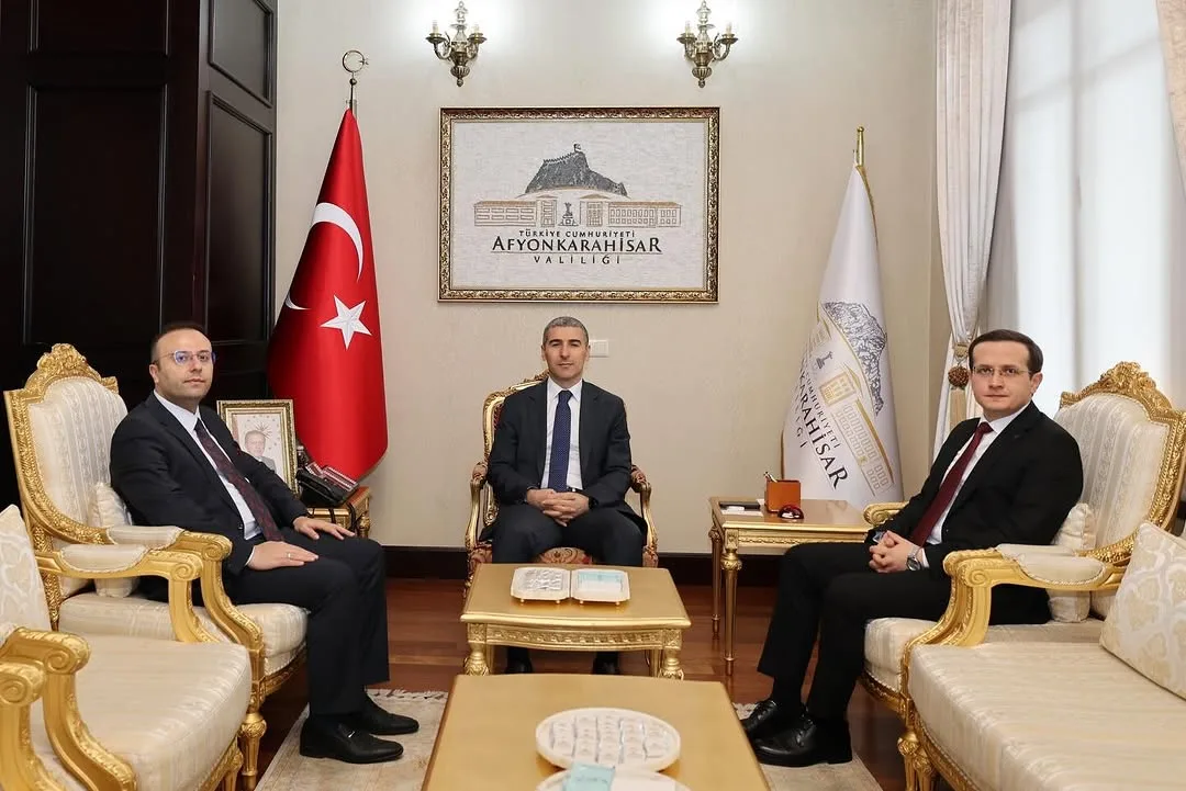 Dinar Cumhuriyet Başsavcısı ve Adli Yargı Adalet Komisyonu Başkanı Vali Aktaş'ı ziyaret etti