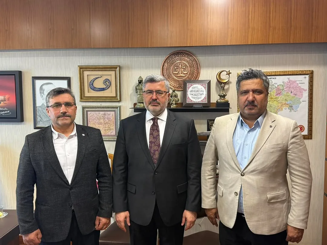 Hocalar Belediye Başkanı ve İl Genel Meclis Üyesi Gazi Meclisinde Misafir Edildi