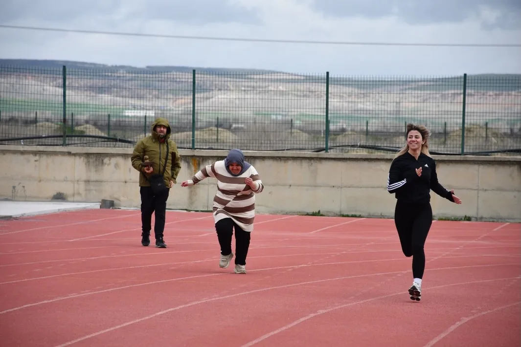 Özel Sporcular Para Atletizm İl Şampiyonası Afyonkarahisar'da Gerçekleşti