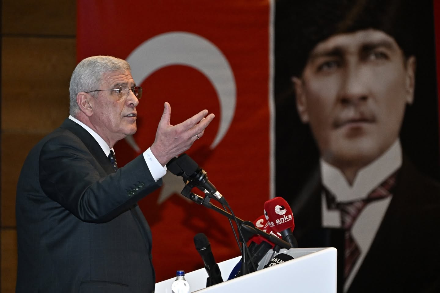 İYİ Parti Heyeti Rize'de Teşkilatlarla Bir Araya Geldi