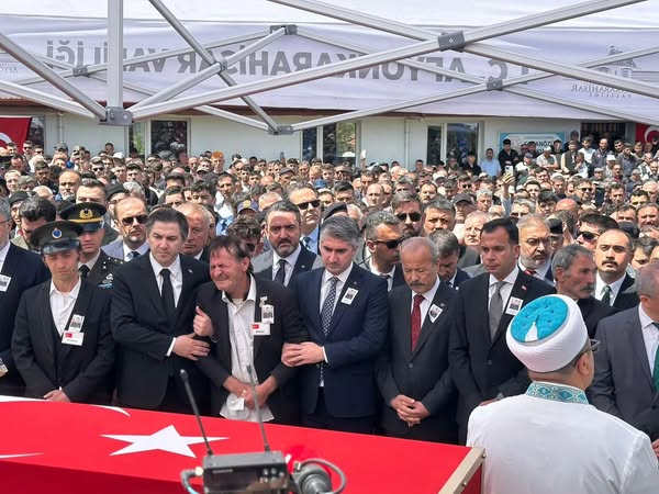 Şehidimiz Önder Özen, Dualarla Son Yolculuğuna