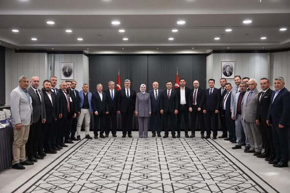 Ak Parti Milletvekili Yurdunuseven, Bakan Göktaş ile Afyonkarahisar'daki Çalışmaları Değerlendirdi