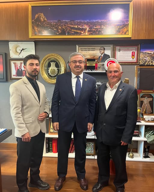 Afyonkarahisar Vekili Yurdunuseven'den Meclis Ziyareti