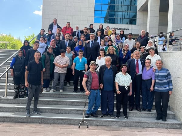 Engelli Kardeşler Meclis'te: AK Parti Milletvekili Özkaya'dan Destek Ziyareti