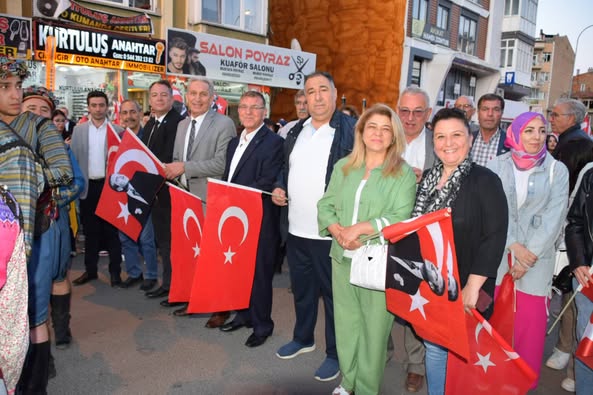 Afyonkarahisar'da 19 Mayıs Coşkusu Fener Alayıyla Yaşandı