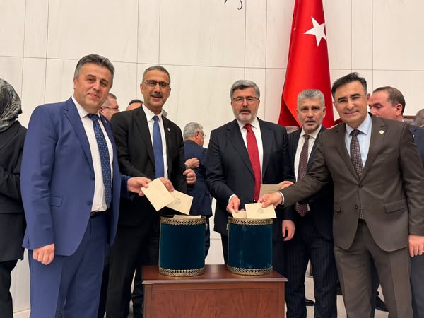 Ak Parti Afyonkarahisar Milletvekili Özkaya'dan Yargı Atamalarına Tebrik