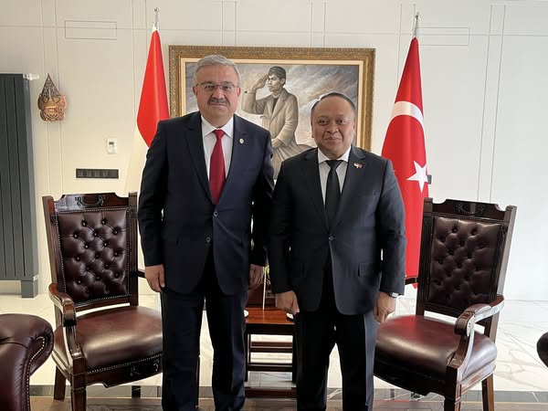 AK Parti Afyonkarahisar Milletvekili Yurdunuseven, Endonezya Büyükelçisi ile Görüşüldü
