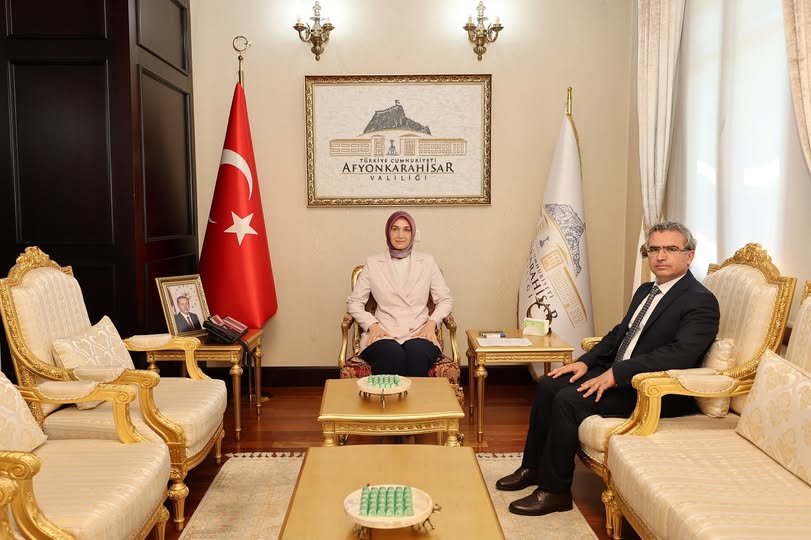 Afyonkarahisar Valisi Doç. Dr. Yiğitbaşı, Cumhuriyet Başsavcısı Karabacak'ı Veda Ziyaretinde Ağırladı