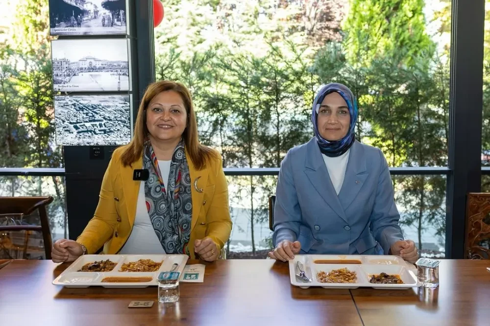 Halk Lokantası’nda Başkan ve Vali Aynı Sofrada Buluştu