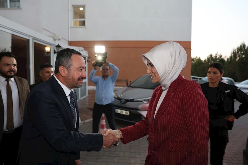 Sandıklı Gönüllü Hanımlar Derneği 10. Yılını Coşku ile Kutladı