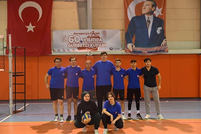 Gurbetçi Kupası Voleybol Turnuvası Devam Ediyor