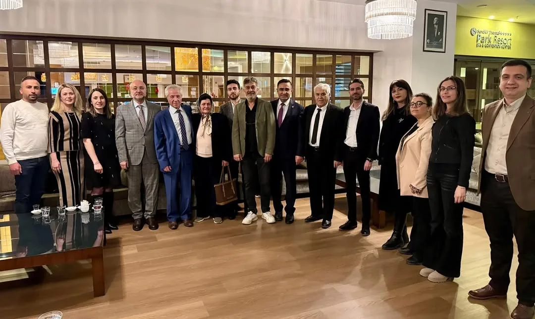 AK Parti Afyonkarahisar İl Başkanlığı'ndan Avukatlar Günü Kutlaması