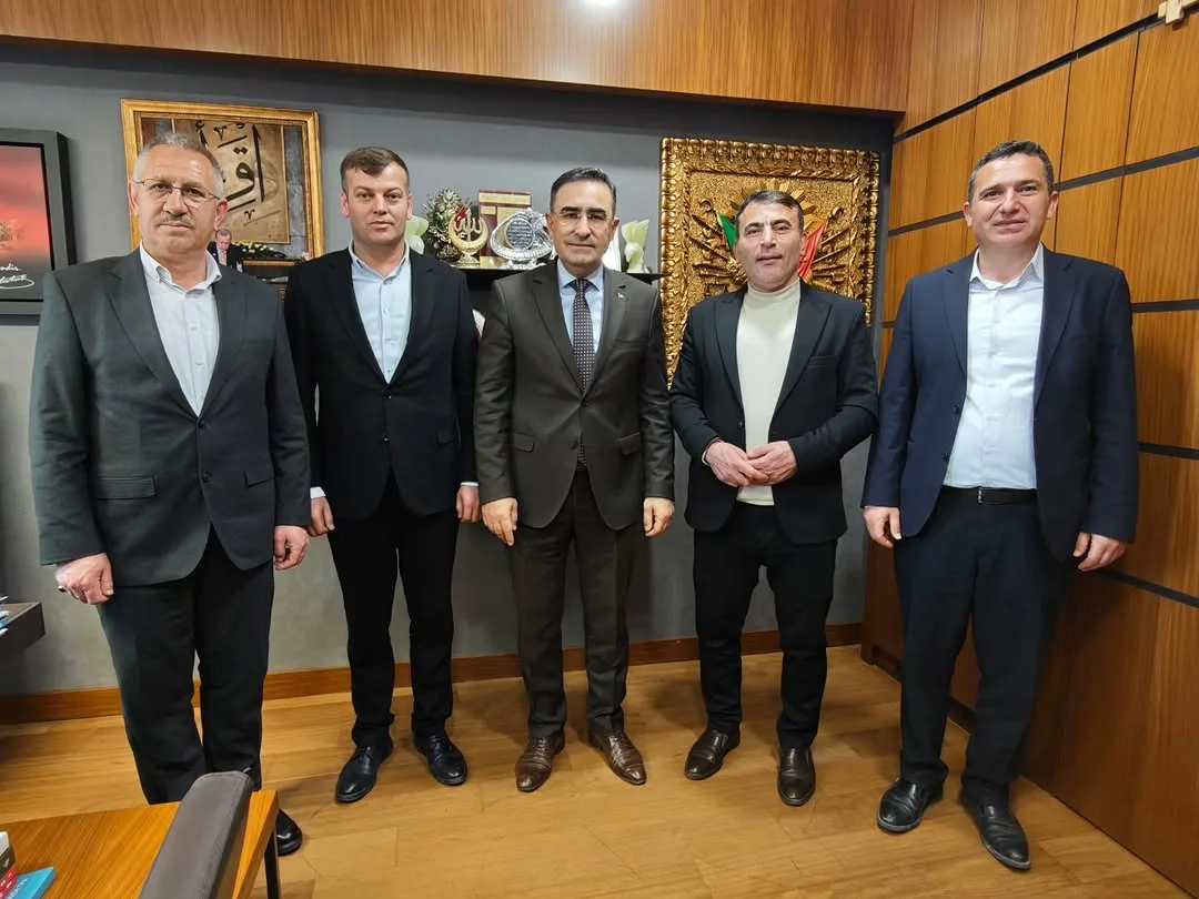 Gazi Meclisi'nde Bir Araya Gelen Belediye Başkanlarıyla Verimli Görüşme