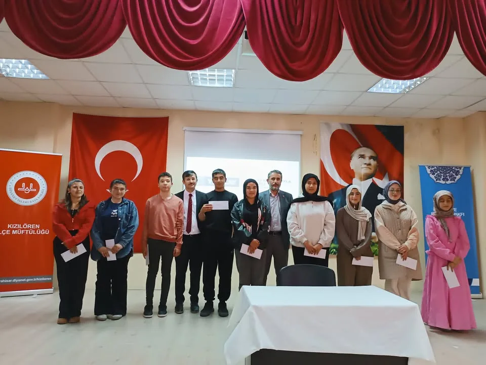 Kızılören Müftülüğü'nün Paylaşımı: Dinim İslam Kitabı Yarışması Ödül Töreni