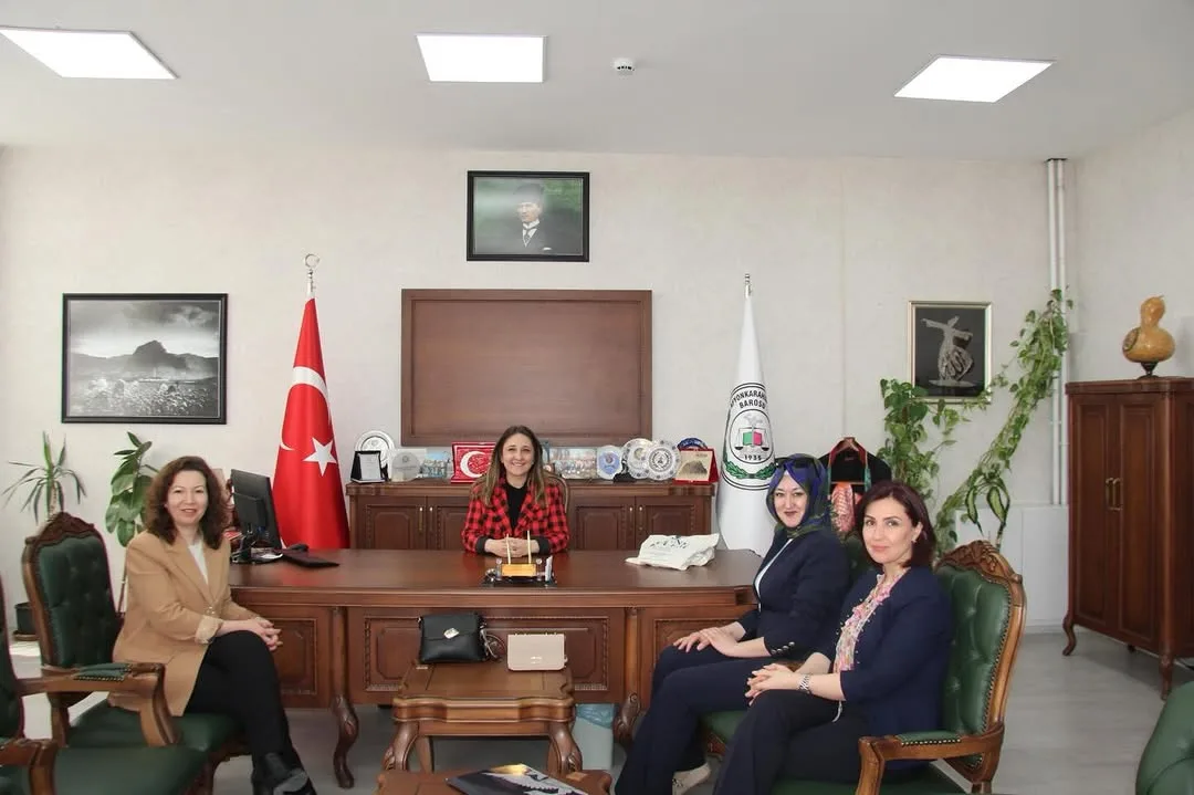 Girne Koleji Yöneticileri ve Eğitimcileri Afyonkarahisar Barosu Başkanı Av.M. İpek Yılmaz Göktürk'ü Ziyaret Etti