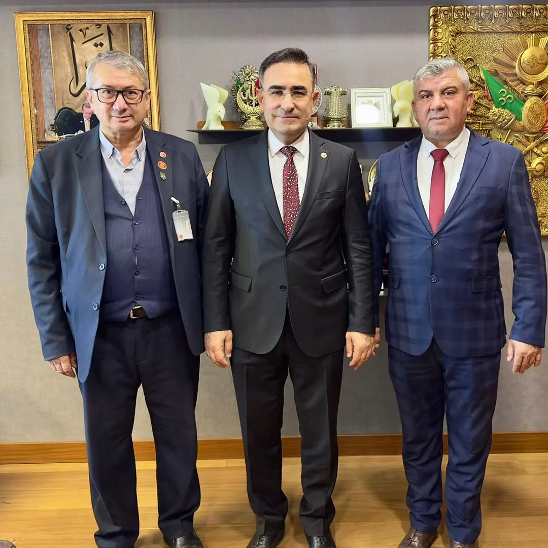 Gazi Meclisinde Şehit Yasin Çubuk'un Babası ve Çayırbağ Belediye Başkanı Ağırlandı