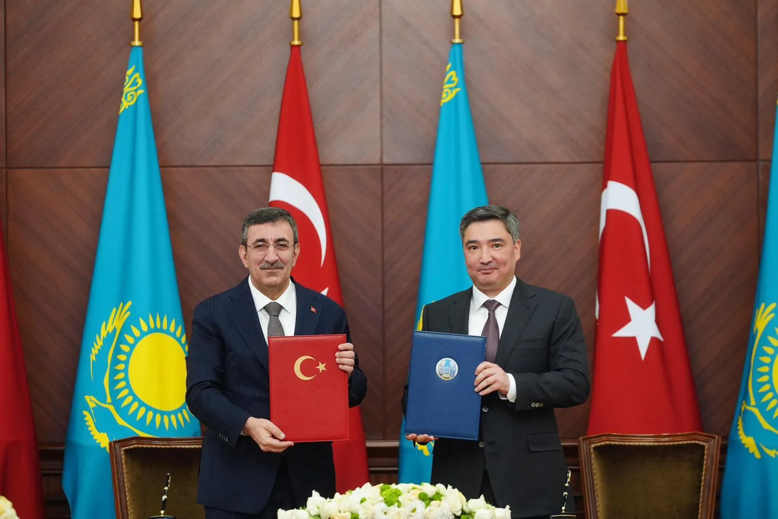 Türkiye ve Kazakistan Ekonomik İşbirliği Geliştirildi