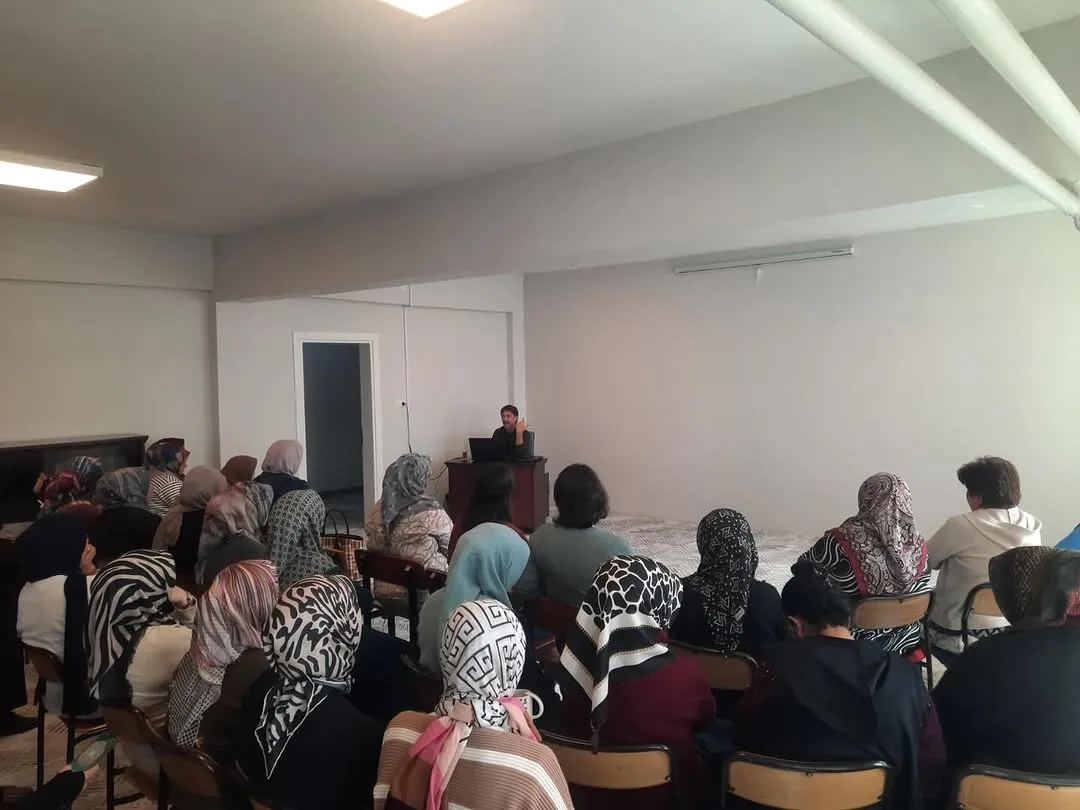 Bolvadin Sosyal Hizmet Merkezi tarafından ADEM Katılımcılarına Hukuk Okuryazarlığı Eğitimi Verildi