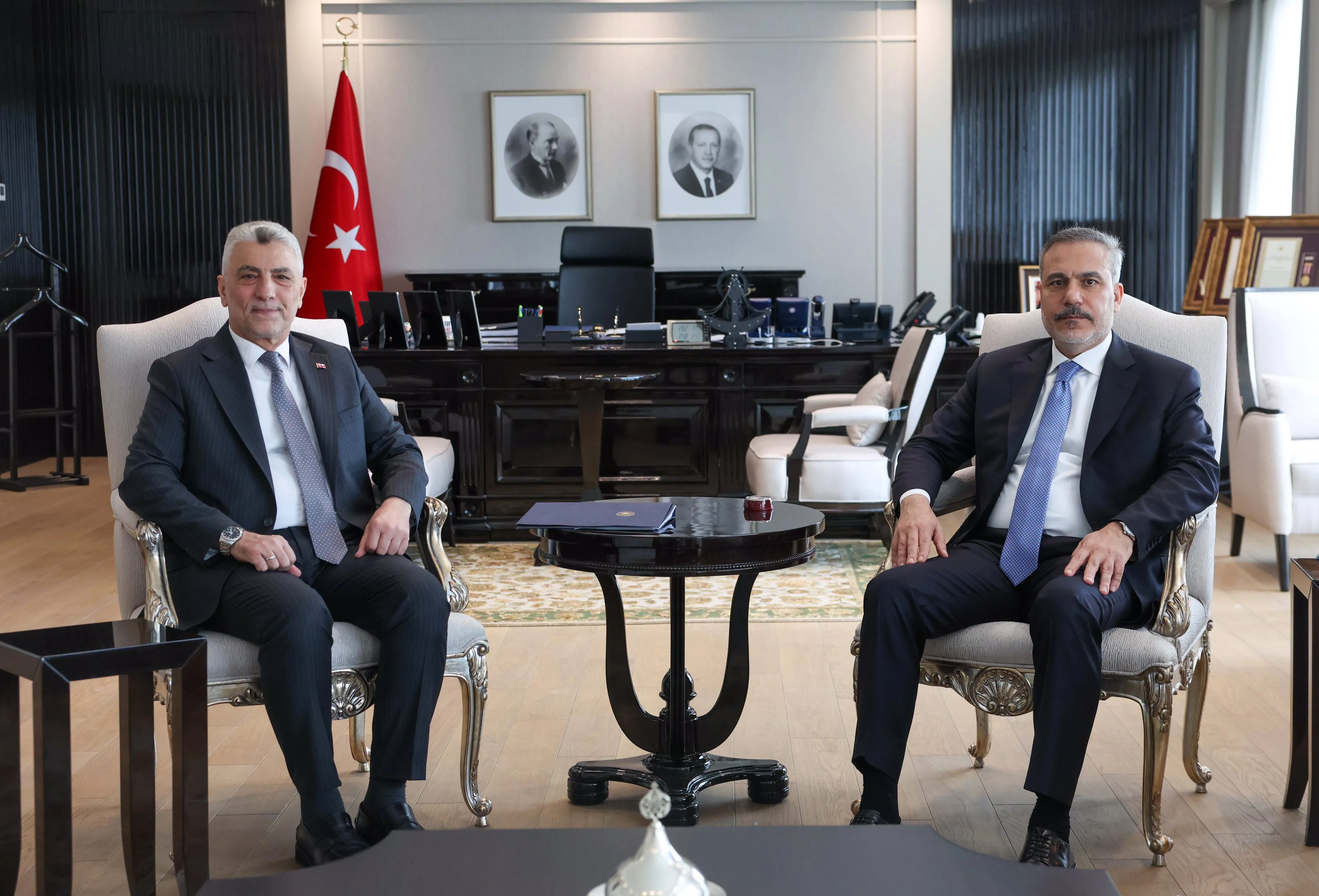 Hakan Fidan ile Ömer Bolat'ın görüşmesi