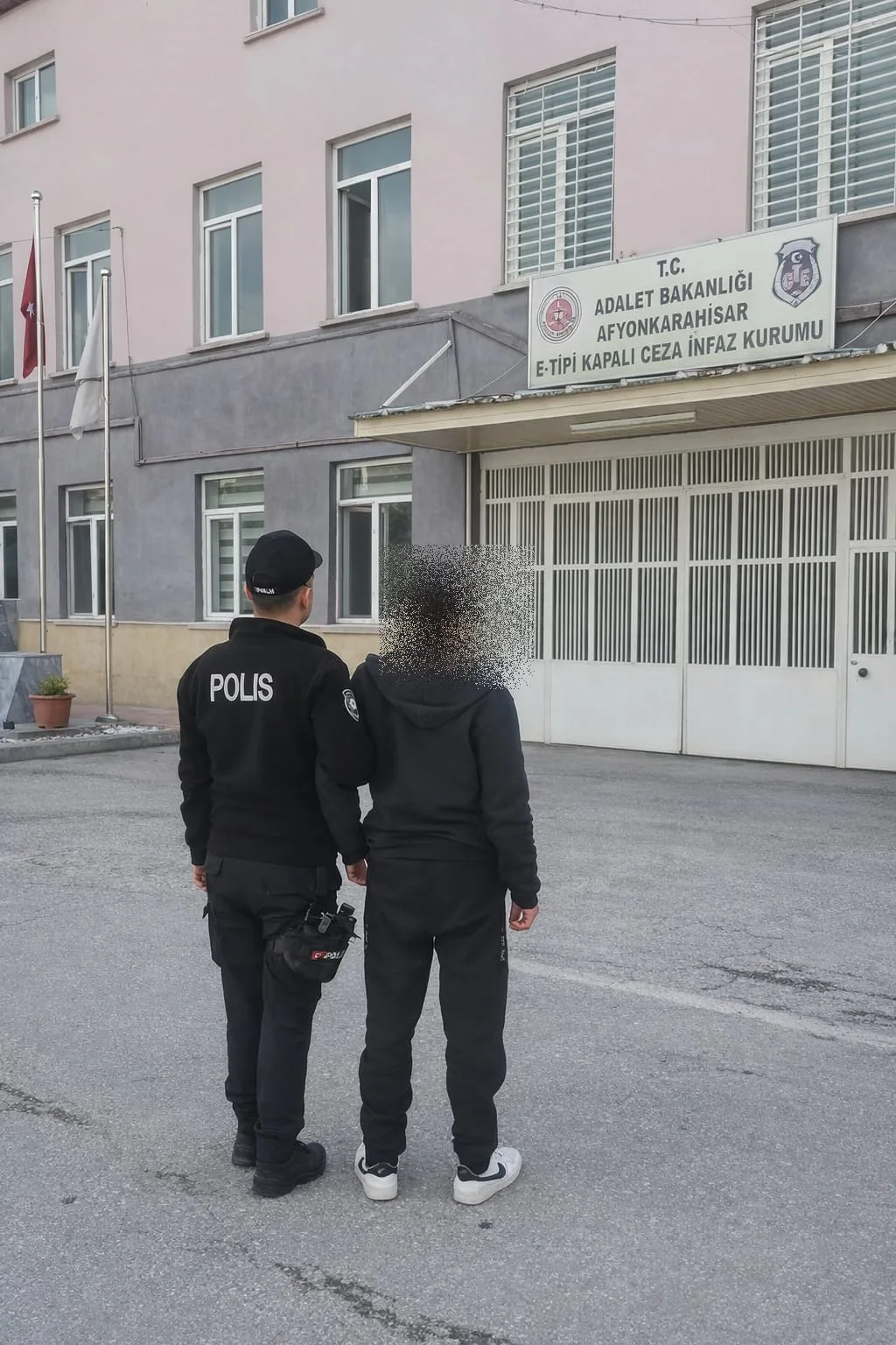 4 Yıl Hapis Cezası Şahıs Yakalandı