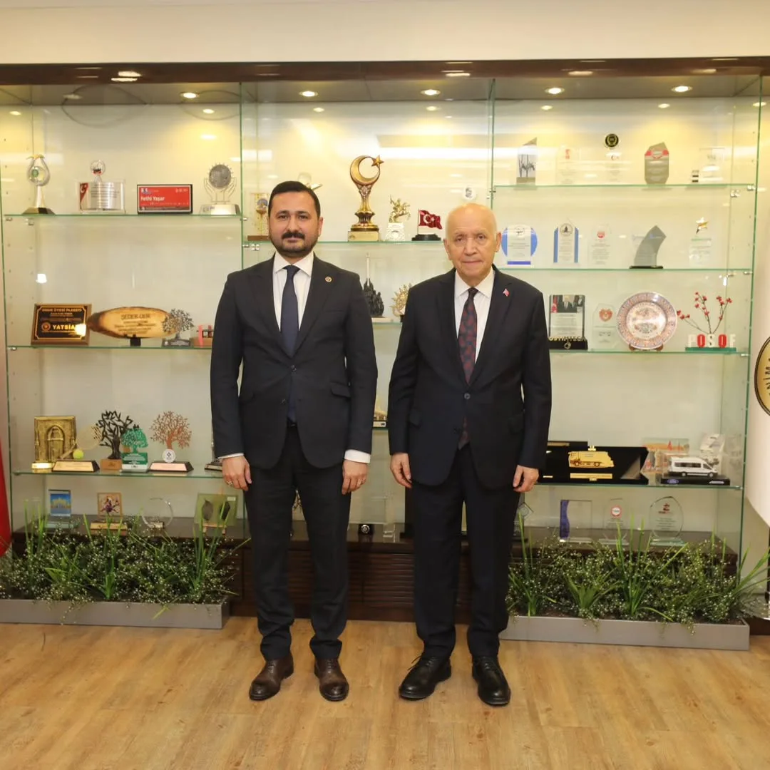 Yenimahalle Belediye Başkanı Ankara'da Afyonkarahisar Belediye Başkanı Fethi Yaşar'ı Ziyaret Etti