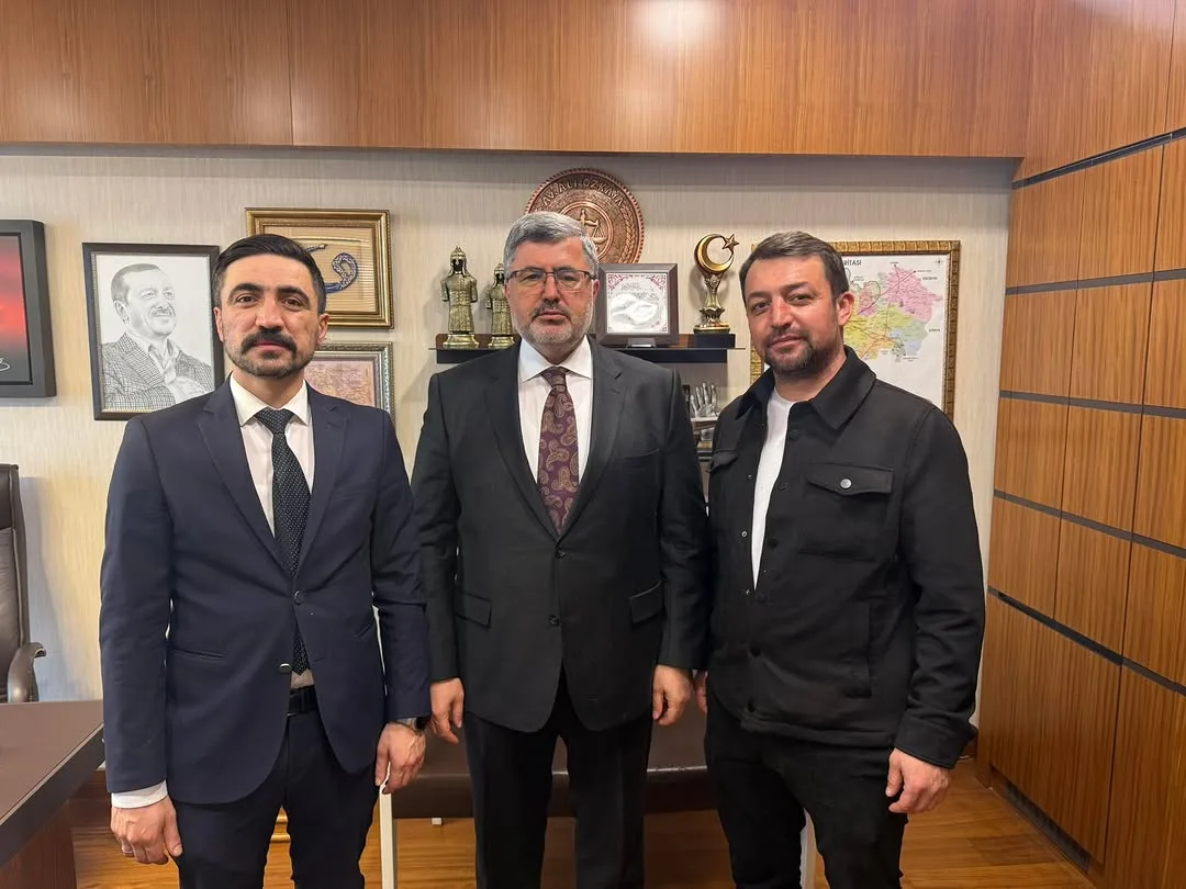 Ak Parti Milletvekili Ali Özkaya, İhsaniye Gazlıgöl Belediye Başkanı Mustafa Güngör ve Belde Başkanı Mustafa Karakaya'yı Ziyaret Etti