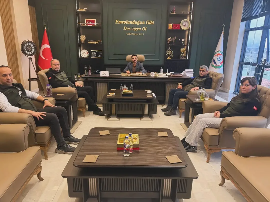 Eskişehir Orman Bölge Müdürü İsmail Çetin ve Heyeti Gazlıgöl Belediye Başkanı Mustafa Güngör'ü Ziyaret Etti