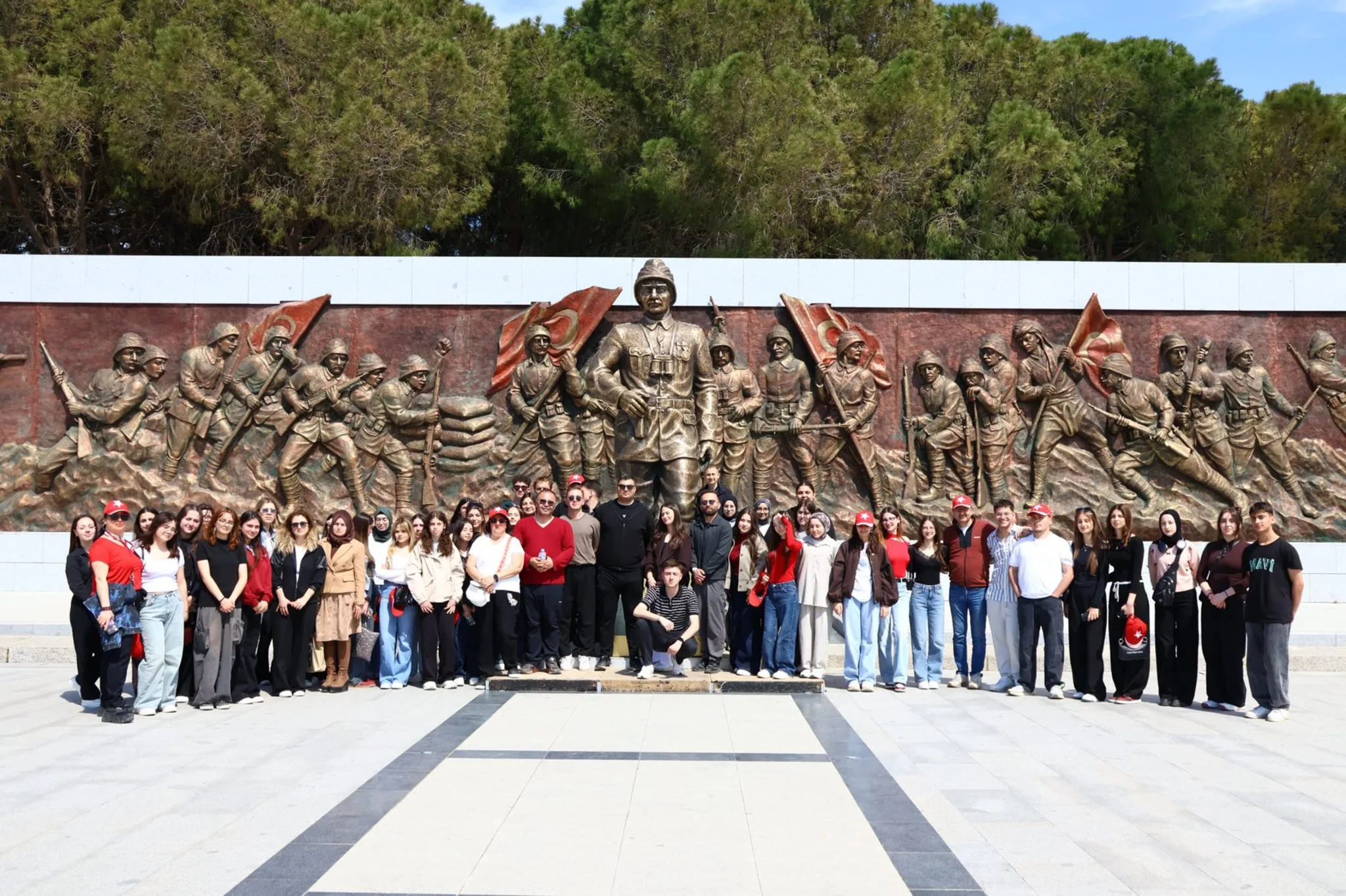 Çanakkale'de Tarihi ve Kültürel Gezi Düzenlendi