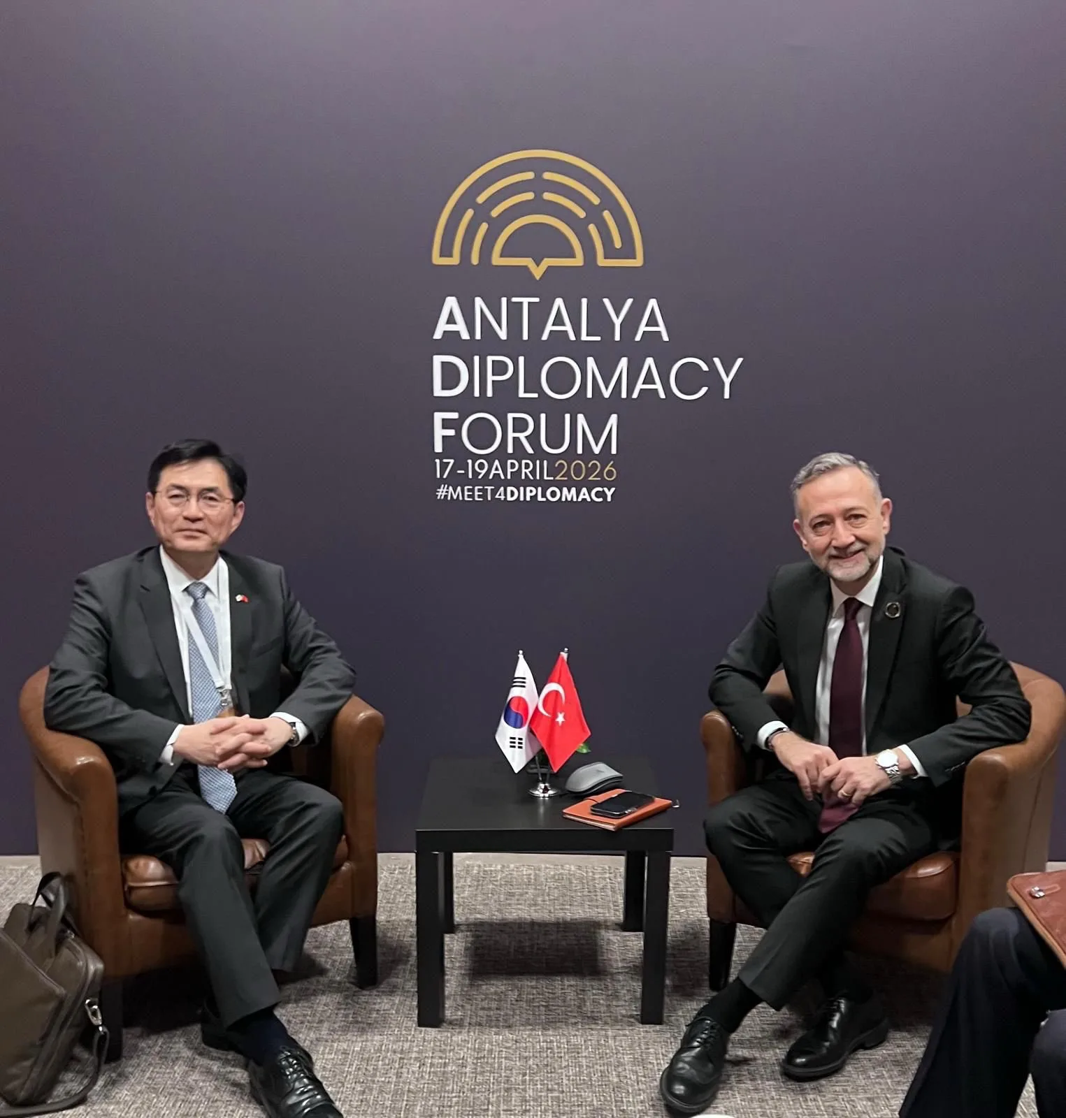 Levent Gümrükçü, Dışişleri Bakanlarıyla Görüştü