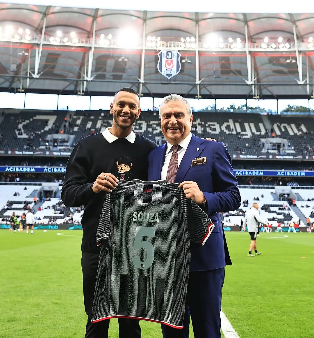 Beşiktaş'ın Eski Futbolcusu Josef de Souza'ya Teşekkür