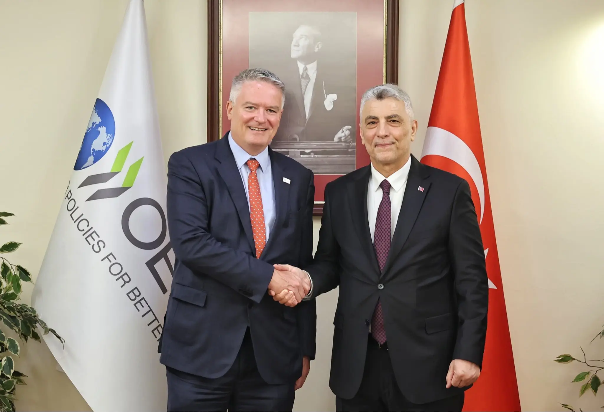 OECD Genel Sekreteri ile İstanbul'da toplantı